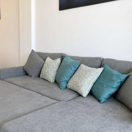 2-Bedroom Brand New Apartment Steps From The Beach Llançà Extérieur photo