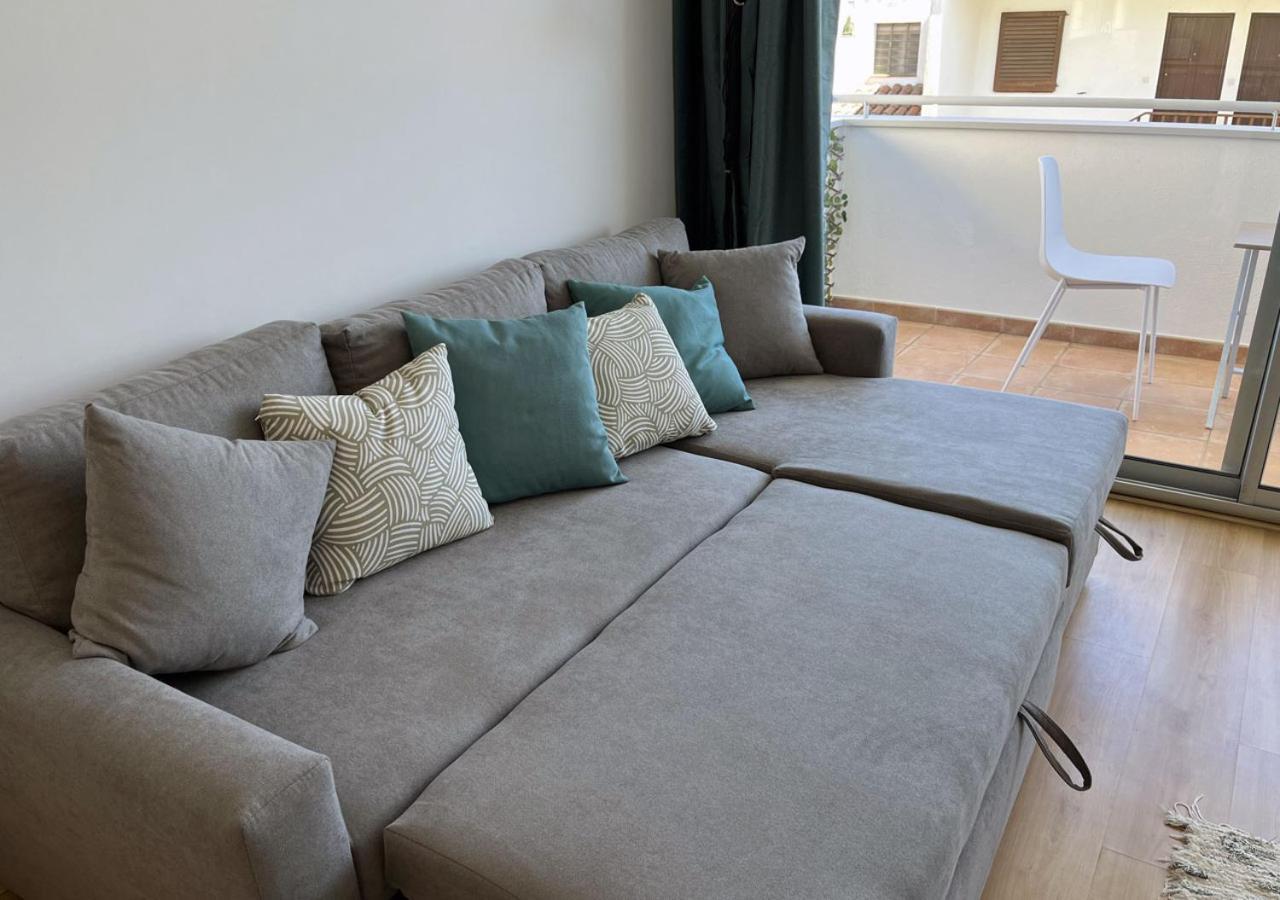 Appartement 2-bedroom Brand New Steps From The *