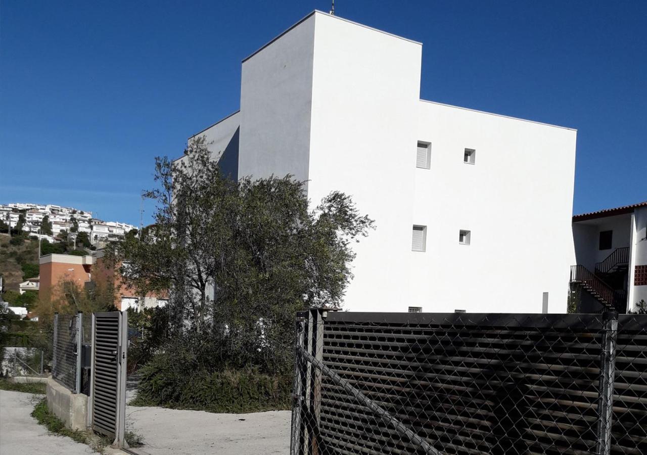 2-bedroom Brand New Steps From The Appartement *